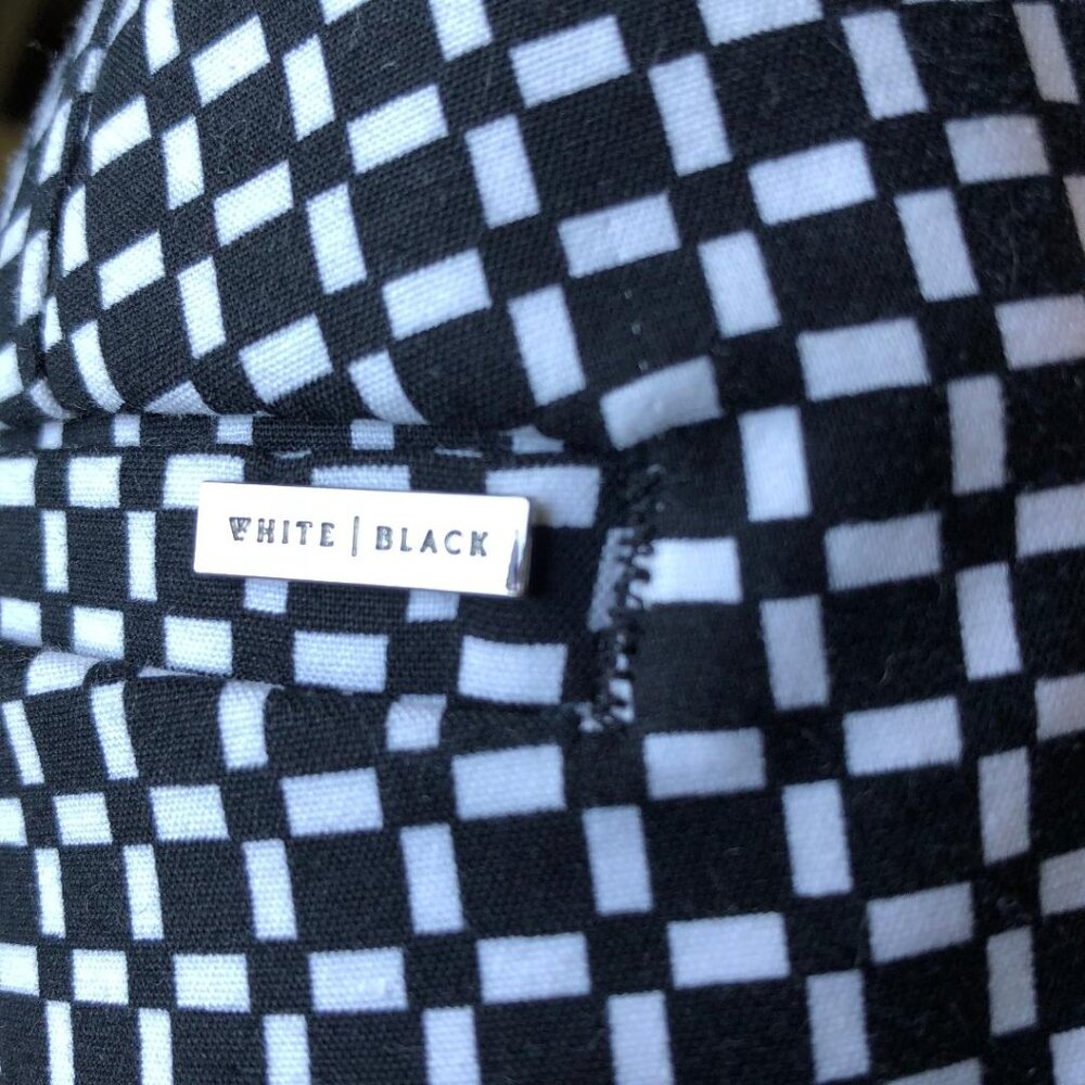 WhiteHouseBlackMarket, Black&White, Square Print, Dressy Capri, Sz: see descript - Picture 3 of 8
